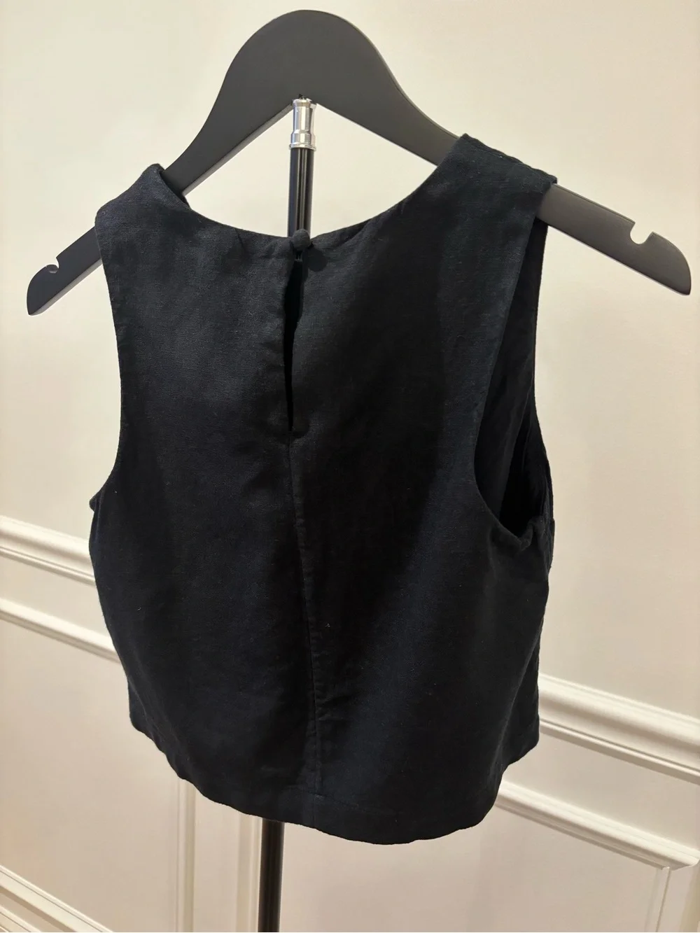 Abercrombie & Fitch Black Sleeveless Crop Top Size XS - Picture 3 of 5